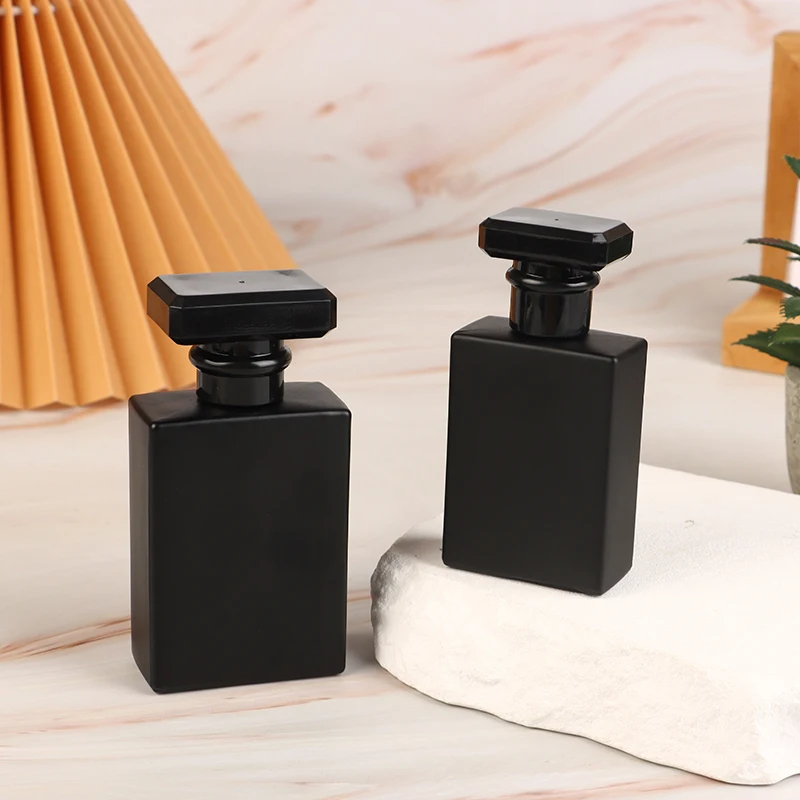 30/50ml Bright Black Perfume B – Water Bottle Blank recenzja i cena